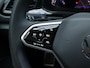 Volkswagen T-Roc 1.5 TSI R-Line | Trekhaak afneembaar | Achteruitrijcamera | Keyless | Matrix LED | Black style | Stoelverwarming |