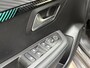 Peugeot 208 1.2 PureTech 75pk Allure Pack | Apple carplay / Android auto | Navigatie | climate control | Camera | 3-D cockpit | LM Velgen | NAP | Rijklaar prijs!