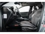 Renault Captur 1.6 E-Tech Plug-in Hybrid 160 Intens | Panoramadak | Trekhaak | 17 inch LMV | LED | Camera