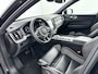 Volvo XC60 T8 Recharge Ultimate Black Edition | 21" | Luchtvering | 360 Camera | Harman Kardon | Trekhaak | Sportstoelen | Head-up | Full LED | Stoel/stuur/achterbankverwarming | Adaptieve cruise | BLIS