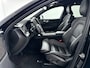 Volvo XC60 T8 Recharge Ultimate Black Edition | 21" | Luchtvering | 360 Camera | Harman Kardon | Trekhaak | Sportstoelen | Head-up | Full LED | Stoel/stuur/achterbankverwarming | Adaptieve cruise | BLIS