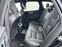 Volvo XC60 T8 Recharge Ultimate Black Edition | 21" | Luchtvering | 360 Camera | Harman Kardon | Trekhaak | Sportstoelen | Head-up | Full LED | Stoel/stuur/achterbankverwarming | Adaptieve cruise | BLIS