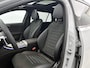 Mercedes-Benz C-klasse Estate 300 e Business Solution AMG | Nightpakket | Comfortpakket Plus | Middenconsole metaalstructuur | Trekhaak | Voorstoelen met Memory | 	Parkeerpakket met 360°-camera |