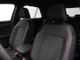 Volkswagen T-Roc 1.5 TSI 150 pk DSG R-Line Edition | Trekhaak | Achteruitrijcamera | Navigatie | Stoelverwarming | Adaptive Cruise