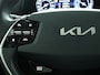 Kia Niro EV DynamicLine 64.8 kWh - Rijklaar - Half lederen bekleding - Camera - Adaptive cruise control .