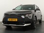 Kia Niro EV DynamicLine 64.8 kWh - SOH 99,3% - Navigatie - Parkeersensoren voor en achter - Adaptieve cruise control - Fabrieksgarantie tot 11-2030