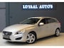 Volvo V60 1.6 T4 Summum | AUT | CRUISE | AIRCO | XENON | STOELVERW. | APK.
