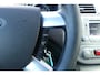 Ford C-Max 1.8-16V Titanium CRUISE, CLIMA, TREKHAAK AFNEEMBAAR (1.200KG), NAVI, VOORRUITVERWARMING, 154.164KM