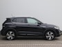 Volkswagen T-Cross 1.0 TSI R-line | LED | Navigatie | Achteruitrijcamera | Dodehoekdetectie | Navigatie | Climate control |