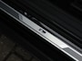Volkswagen T-Cross 1.0 TSI R-line | LED | Navigatie | Achteruitrijcamera | Dodehoekdetectie | Navigatie | Climate control |