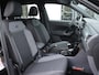 Volkswagen T-Cross 1.0 TSI R-line | LED | Navigatie | Achteruitrijcamera | Dodehoekdetectie | Navigatie | Climate control |