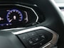 Volkswagen T-Cross 1.0 TSI R-line | LED | Navigatie | Achteruitrijcamera | Dodehoekdetectie | Navigatie | Climate control |