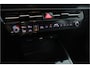 Kia Niro EV DynamicLine 64.8 kWh - PDC - Achteruitrijcamera - Apple carplay / Android auto - Climate control - Fabrieksgarantie t/m 30-06-2030