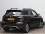 Volkswagen T-Cross 1.0 TSI Style | Trekhaak | Stoelverwarming | Achteruitrijcamera | Navigatie |