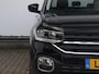 Volkswagen T-Cross 1.0 TSI Style | Trekhaak | Stoelverwarming | Achteruitrijcamera | Navigatie |