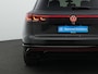 Volkswagen Touareg 3.0 TSi 462 pk Tiptronic eHybrid 4MOTION R | Panoramadak | Nachtzicht | Trekhaak | Stoelventilatie | DYNAUDIO | Bekleding Leder Puglia | 22 inch