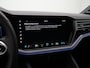 Volkswagen Touareg 3.0 TSi 462 pk Tiptronic eHybrid 4MOTION R | Panoramadak | Nachtzicht | Trekhaak | Stoelventilatie | DYNAUDIO | Bekleding Leder Puglia | 22 inch