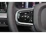 Volvo XC60 T6 Recharge AWD Plus Dark - LONG RANGE - Panorama/schuifdak - IntelliSafe Assist & Surround - 360º Camera - Harman/Kardon audio - Adaptieve LED koplampen - Verwarmde voorstoelen, stuur & achterbank - Parkeersensoren voor & achter - Elektr. bedienb. voorstoelen met geheugen - Draadloze tel. lader - Extra getint glas - Elektr. inklapbare trekhaakk - 19' LMV