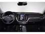 Volvo XC60 T6 Recharge AWD Plus Dark - LONG RANGE - Panorama/schuifdak - IntelliSafe Assist & Surround - 360º Camera - Harman/Kardon audio - Adaptieve LED koplampen - Verwarmde voorstoelen, stuur & achterbank - Parkeersensoren voor & achter - Elektr. bedienb. voorstoelen met geheugen - Draadloze tel. lader - Extra getint glas - Elektr. inklapbare trekhaakk - 19' LMV
