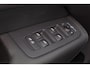 Volvo XC60 T6 Recharge AWD Plus Dark - LONG RANGE - Panorama/schuifdak - IntelliSafe Assist & Surround - 360º Camera - Harman/Kardon audio - Adaptieve LED koplampen - Verwarmde voorstoelen, stuur & achterbank - Parkeersensoren voor & achter - Elektr. bedienb. voorstoelen met geheugen - Draadloze tel. lader - Extra getint glas - Elektr. inklapbare trekhaakk - 19' LMV