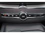 Volvo XC60 T6 Recharge AWD Plus Dark - LONG RANGE - Panorama/schuifdak - IntelliSafe Assist & Surround - 360º Camera - Harman/Kardon audio - Adaptieve LED koplampen - Verwarmde voorstoelen, stuur & achterbank - Parkeersensoren voor & achter - Elektr. bedienb. voorstoelen met geheugen - Draadloze tel. lader - Extra getint glas - Elektr. inklapbare trekhaakk - 19' LMV