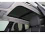 Volvo XC60 T6 Recharge AWD Plus Dark - LONG RANGE - Panorama/schuifdak - IntelliSafe Assist & Surround - 360º Camera - Harman/Kardon audio - Adaptieve LED koplampen - Verwarmde voorstoelen, stuur & achterbank - Parkeersensoren voor & achter - Elektr. bedienb. voorstoelen met geheugen - Draadloze tel. lader - Extra getint glas - Elektr. inklapbare trekhaakk - 19' LMV