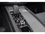 Volvo XC60 T6 Recharge AWD Plus Dark - LONG RANGE - Panorama/schuifdak - IntelliSafe Assist & Surround - 360º Camera - Harman/Kardon audio - Adaptieve LED koplampen - Verwarmde voorstoelen, stuur & achterbank - Parkeersensoren voor & achter - Elektr. bedienb. voorstoelen met geheugen - Draadloze tel. lader - Extra getint glas - Elektr. inklapbare trekhaakk - 19' LMV