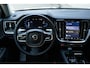 Volvo V60 T6 Plug-in hybrid AWD Plus Bright | Lederen interieur | Semi Elektrische Trekhaak | Keyless | Climate Pack | Elektrisch verstelbare stoelen | Adaptieve Cruise Control | Google Infotainment | 19 inch Lichtmetalen velgen | Parkeercamera en sensoren rondom | Elektrische Kofferklep |