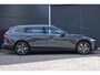 Volvo V60 T6 Plug-in hybrid AWD Plus Bright | Semi Elektrische Trekhaak | Verwarmbare voorstoelen+achterbank+stuurwiel | Keyless | Climate Pack | Elektrisch verstelbare stoelen | Adaptieve Cruise Control | Google Infotainment | Parkeercamera en sensoren rondom | Elektrische Kofferklep |