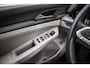 Volkswagen Golf 1.4 eHybrid 204pk Style DSG | Stoelverwarming | Achteruitrijcamera | Navigatie | 16'' LMV