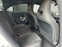 Mercedes-Benz CLA 180 AMG Line | Night Pakket | Burmester Surround Sound | Dodehoekassistent | MULTIBEAM LED Koplampen | Sfeerverlichting | Stoelverwarming | Achteruitrijcamera | Elektrisch Inklapbare Buitenspiegels