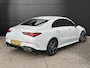 Mercedes-Benz CLA 180 AMG Line | Night Pakket | Burmester Surround Sound | Dodehoekassistent | MULTIBEAM LED Koplampen | Sfeerverlichting | Stoelverwarming | Achteruitrijcamera | Elektrisch Inklapbare Buitenspiegels