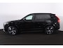 Volvo XC90 T8 Recharge AWD R-Design - Panorama/schuifdak - IntelliSafe Assist & Surround - 360º Camera - Harman/Kardon audio - Adaptieve LED koplampen - Verwarmde voorstoelen, stuur & achterbank - Parkeersensoren voor & achter - Elektr. bedienb. voorstoelen met geheugen - Draadloze tel. lader - Standkachel - Extra getint glas - 20' LMV