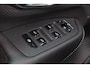 Volvo XC90 T8 Recharge AWD R-Design - Panorama/schuifdak - IntelliSafe Assist & Surround - 360º Camera - Harman/Kardon audio - Adaptieve LED koplampen - Verwarmde voorstoelen, stuur & achterbank - Parkeersensoren voor & achter - Elektr. bedienb. voorstoelen met geheugen - Draadloze tel. lader - Standkachel - Extra getint glas - 20' LMV
