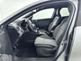 Renault Clio 1.0 TCe 90Pk GPF techno | Navigatie met 9.3 Inch Scherm | Climate Control | Cruise Control | Parkeersensoren incl. Camera | Apple Carplay/Android Auto | Keyless Entry | Lichtmetalen Velgen 16 Inch |
