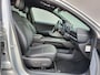 Hyundai Ioniq 6 Lounge 77.4 kWh Automaat / 100% SOH / Origineel NL Auto / Afn. Trekhaak 1.500 kg / Navigatie / Bose audio / Headup Display / Stuur-, voorstoel- en achterbankverwarming / Stoelventilatie / Android Auto / Apple Carplay /