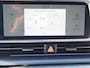 Hyundai Ioniq 6 Lounge 77.4 kWh Automaat / 100% SOH / Origineel NL Auto / Afn. Trekhaak 1.500 kg / Navigatie / Bose audio / Headup Display / Stuur-, voorstoel- en achterbankverwarming / Stoelventilatie / Android Auto / Apple Carplay /