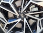 Hyundai Ioniq 6 Lounge 77.4 kWh Automaat / 100% SOH / Origineel NL Auto / Afn. Trekhaak 1.500 kg / Navigatie / Bose audio / Headup Display / Stuur-, voorstoel- en achterbankverwarming / Stoelventilatie / Android Auto / Apple Carplay /