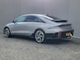 Hyundai Ioniq 6 Lounge 77.4 kWh Automaat / 100% SOH / Origineel NL Auto / Afn. Trekhaak 1.500 kg / Navigatie / Bose audio / Headup Display / Stuur-, voorstoel- en achterbankverwarming / Stoelventilatie / Android Auto / Apple Carplay /