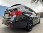 BMW 3-Serie Touring 316d High Executive - Panorama dak I Navigatie I Airco I 19 inch Sport velgen I APK 10-2026