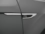 Volkswagen T-Roc 1.5 TSI 150 pk DSG R-Line | IQ Light | Sportstoelen | Adaptive Cruise
