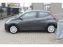 Toyota Aygo 1.0 VVT-i x-play Achteruitrijcamera/App connect/Airco/Orig. NL auto/Begrenzer