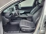 Hyundai Ioniq 6 First Edition AWD 77.4 kWh Automaat / 100% SOH / Origineel NL Auto / tot 04-2009 Fabrieksgarantie / Allseason banden / Schuifkanteldak / 360° camera / Navigatie / Headup Display / Android Auto / Apple Carplay / BOSE audio / Stuur-, voorstoel- en achterbankverwarming /
