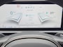 Hyundai Ioniq 6 First Edition AWD 77.4 kWh Automaat / 100% SOH / Origineel NL Auto / tot 04-2009 Fabrieksgarantie / Allseason banden / Schuifkanteldak / 360° camera / Navigatie / Headup Display / Android Auto / Apple Carplay / BOSE audio / Stuur-, voorstoel- en achterbankverwarming /