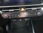 Kia Niro EV Light Edition 64.8 kWh - SOH 99,5% - Achteruitrijcamera - Parkeersensoren achter - Navigatie - Apple Carplay / Android Auto - Fabrieksgarantie tot 08-2031