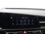 Kia Niro EV Light Edition 64.8 kWh - SOH 99,5% - Achteruitrijcamera - Parkeersensoren achter - Navigatie - Apple Carplay / Android Auto - Fabrieksgarantie tot 08-2031