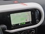 Renault Twingo Z.E. R80 Série Limitée Vibes Automaat / Allseason banden / Navigatie via Apple Carplay of Android Auto / Dealer Onderhouden /Stoelverwarming / Airco / Cruise control / Achteruitrijcamera / Parkeersensoren achter /