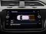 Volkswagen Tiguan 1.4 TSI eHybrid R-Line | 245 PK | SoH 95% | Automaat | Plug-In | Panorama Dak | Volledig Dealer Onderhouden | Black Style | Trekhaak | Navigatie | LED Matrix Koplampen | Stoelverwarming | Stuurwielverwarming