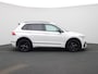 Volkswagen Tiguan 1.4 TSI eHybrid R-Line | 245 PK | SoH 95% | Automaat | Plug-In | Panorama Dak | Volledig Dealer Onderhouden | Black Style | Trekhaak | Navigatie | LED Matrix Koplampen | Stoelverwarming | Stuurwielverwarming
