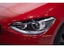 BMW 1-Serie 114i EDE Business+ Navi Leder 18 Inch Cruise kleppen uitlaat PDC achter stoelverwarming voor private-glas